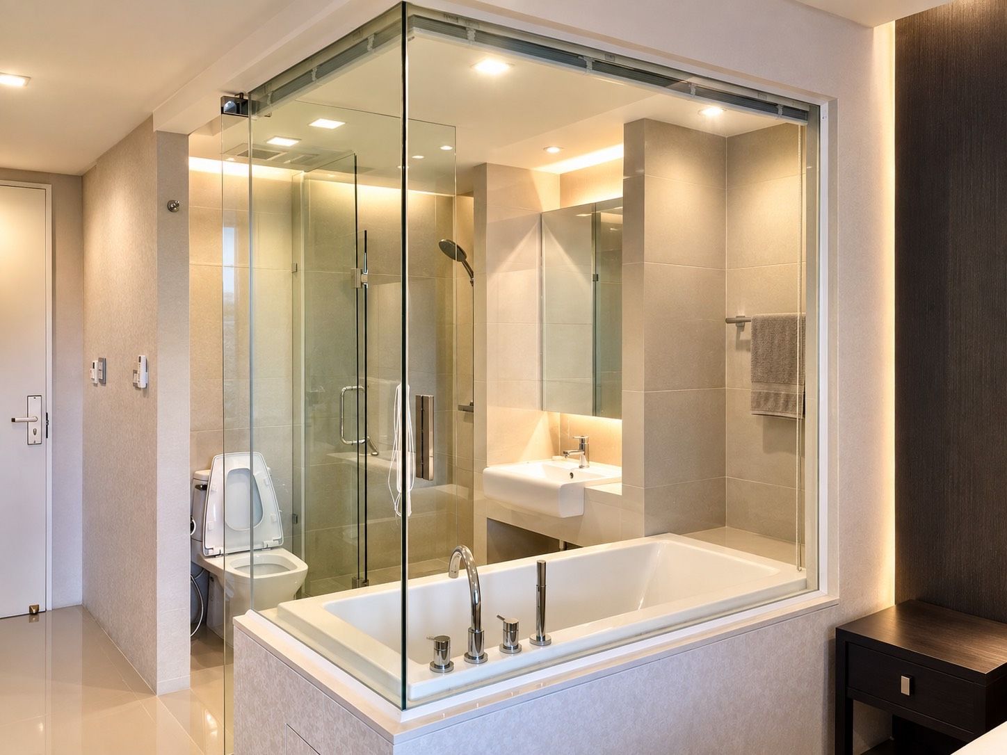 ขายคอนโด The Destiny Exclusive Condominium 4